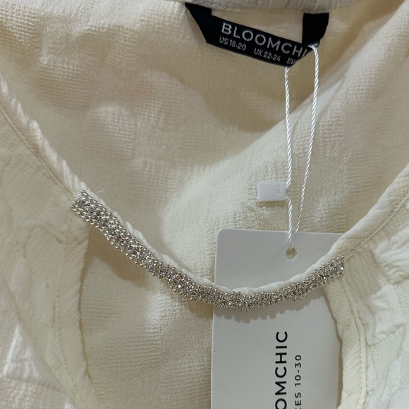 BloomChic Cut Out Cloak Maxi Dress 18/20 - Picture 8 of 8